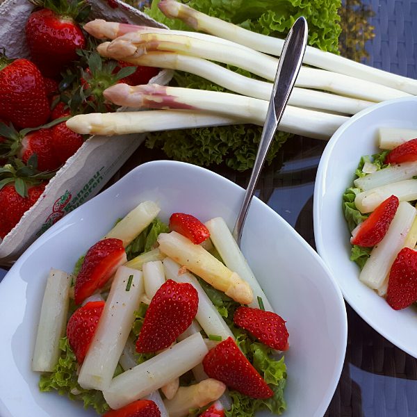 RezeptBOX: Spargel-Erdbeer-Salat